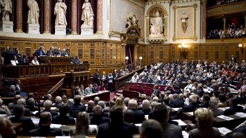 Métro, boulot, burn-out : Le Sénat refuse le diagnostic