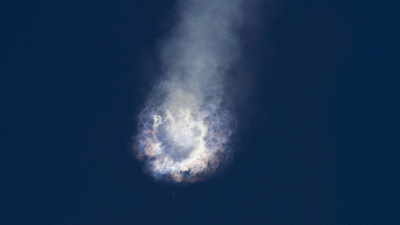 «Un vol spatial n’est pas chose facile» : des experts réagissent à l’explosion de Falcon 9