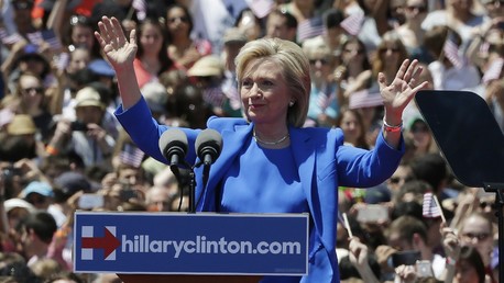 Hillary Clinton lance officiellement sa campagne samedi à New-York.