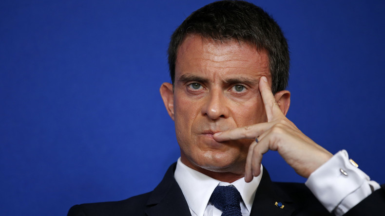 Manuel Valls appelle les Grecs à «voter les yeux ouverts»