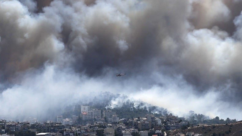 Grèce : les incendies sont «sous contrôle», mais le risque est «toujours très élevé»