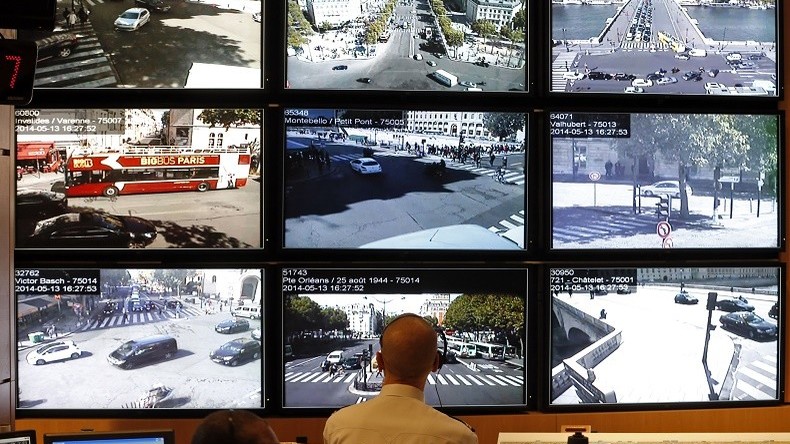 Syndicat national des Journalistes, la loi sur le renseignement fait de la France un «Etat policier»