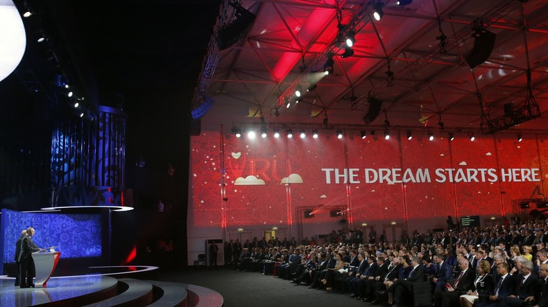 Le tirage au sort de la Coupe du monde de football 2018 minute par minute