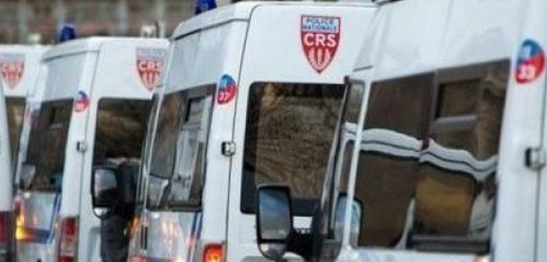 Paris : un adolescent de 17 ans conduisait la voiture qui a semé la panique dimanche à la Concorde