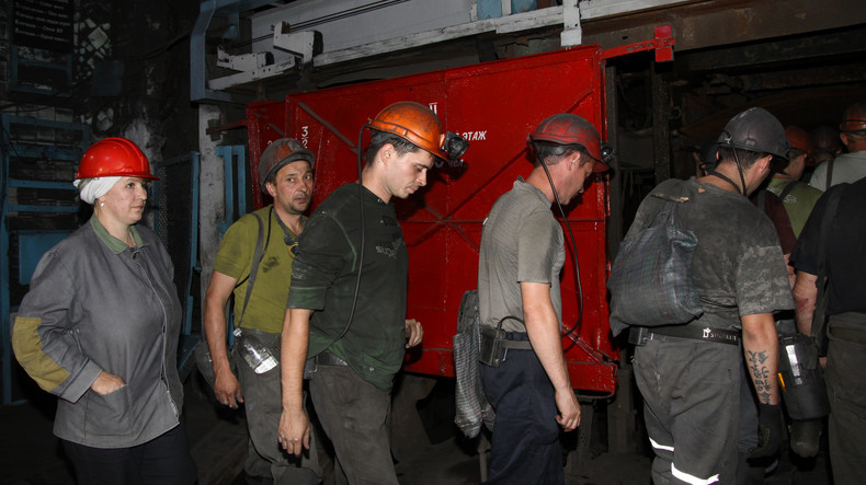 103 mineurs sauvés d’une mine en feu dans le Donbass en Ukraine, l'incendie est étouffé