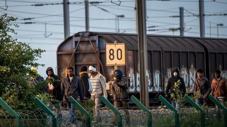Xavier Bertrand : Il faut mettre des bateaux au large de la Libye, pas au large de l’Italie