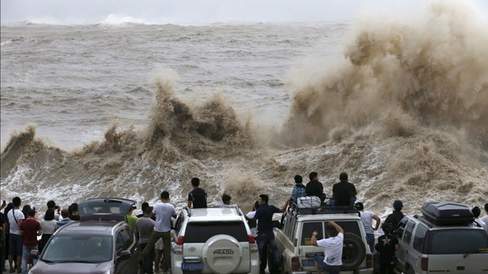 Plus d’un million de Chinois évacuées de la côte est du pays à cause du typhon Chan-hom (PHOTOS)
