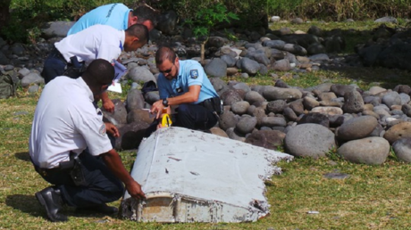 La Malaisie enquête sur le débris d'avion trouvé à la Réunion
