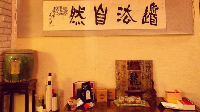 La moitié des salons de massages parisiens dissimulent des activités de prostitution