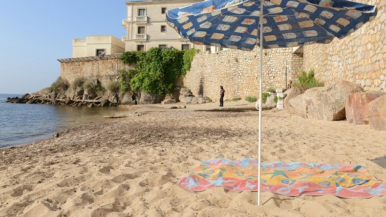 Vallauris, le roi Salmane fait ses valises, les baigneurs plantent leurs parasols