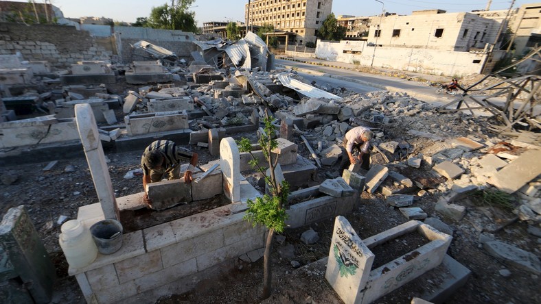 Jonathan Steele : «Qui faut-il abattre en premier ? El-Assad ou Daesh ?»