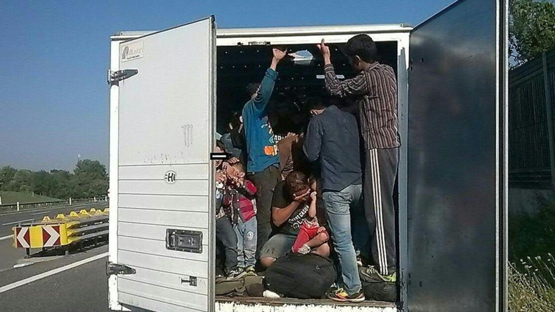 Autriche : 86 migrants retrouvés dans un camion