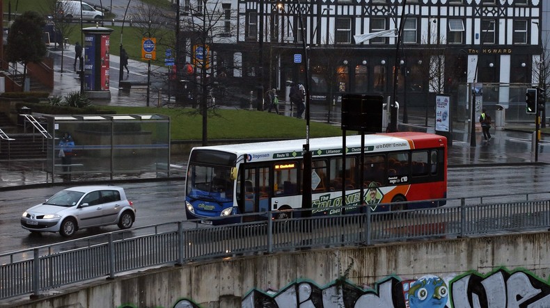 Royaume-Uni : 100 euros d’amende pour avoir laissé son bus… garé sur une place de bus