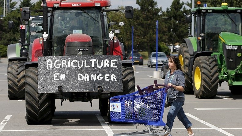 La colère gagne les agriculteurs belges, des barrages filtrants installés