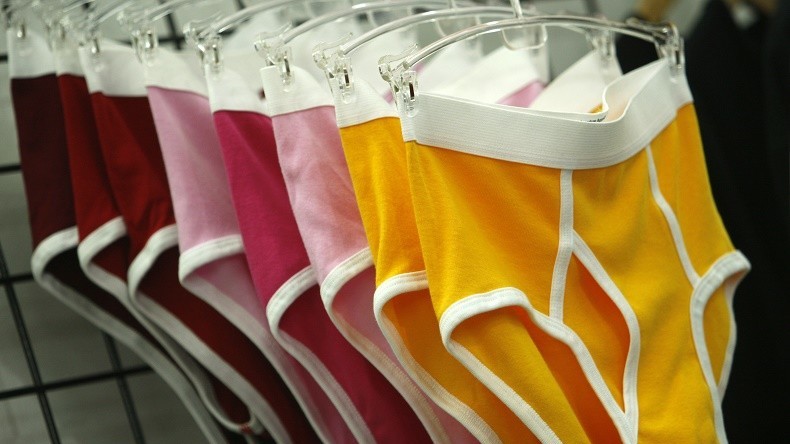 Pas assez de ventes et trop de sexe: la marque American Apparel au bord de la banqueroute