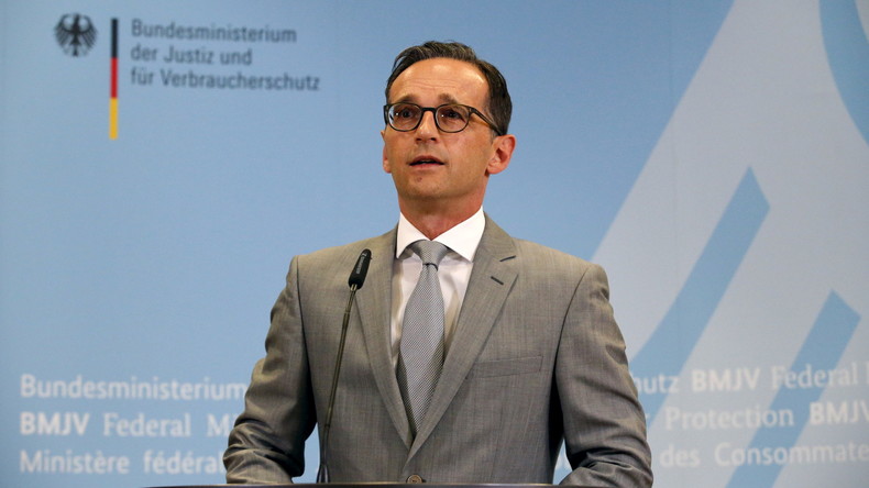 Pour un ministre allemand, Facebook est trop strict avec la nudité, pas assez avec le racisme
