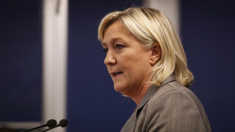Marine Le Pen : «Une vague migratoire hors de contrôle qui déferle à pleine vitesse sur la France»