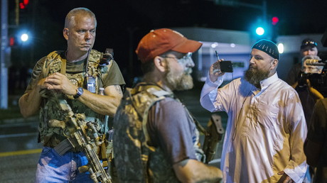 A Ferguson, des hommes armés et «prêts à affronter les autorités pour défendre la Constitution»