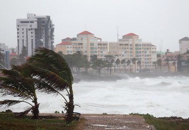 La tempête tropicale Erica frappe à Saint-Domingue, en République dominicaine