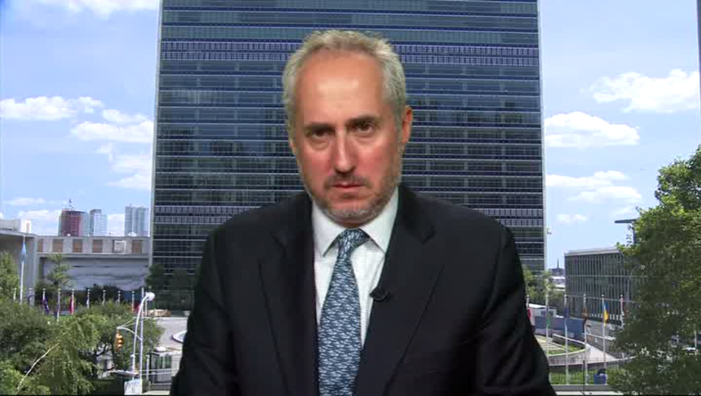 Le porte-parole de l’ONU : les flux de migrants doivent être maîtrisés en respectant leur dignité 