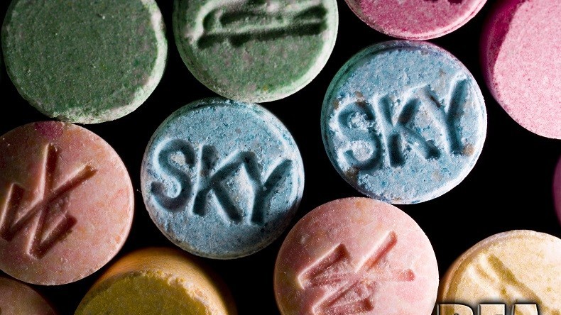 Breaking Bad au Canada : un prof de chimie fabriquait de l'ecstasy dans un laboratoire clandestin