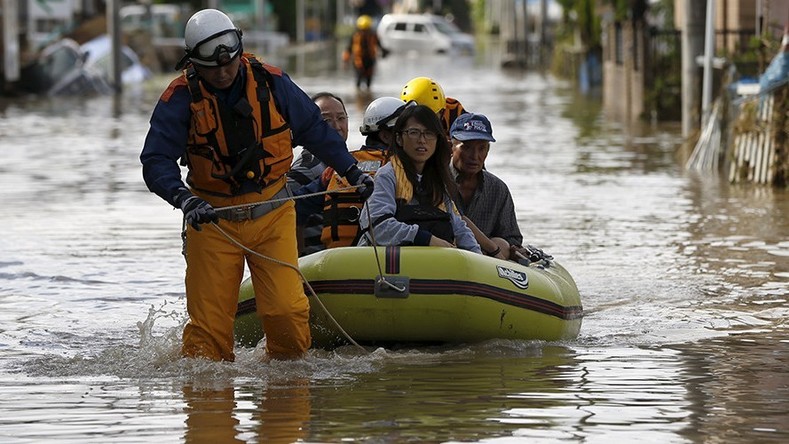 Sous les eaux, le Japon connaît ses inondations les plus graves en 50 ans (PHOTO, VIDEO)