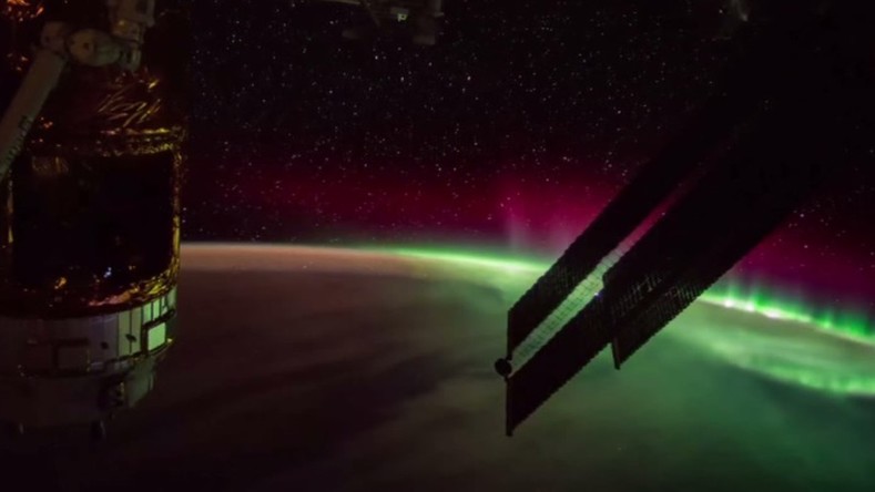 A couper le souffle : des aurores boréales capturées par l’ISS (VIDEO)
