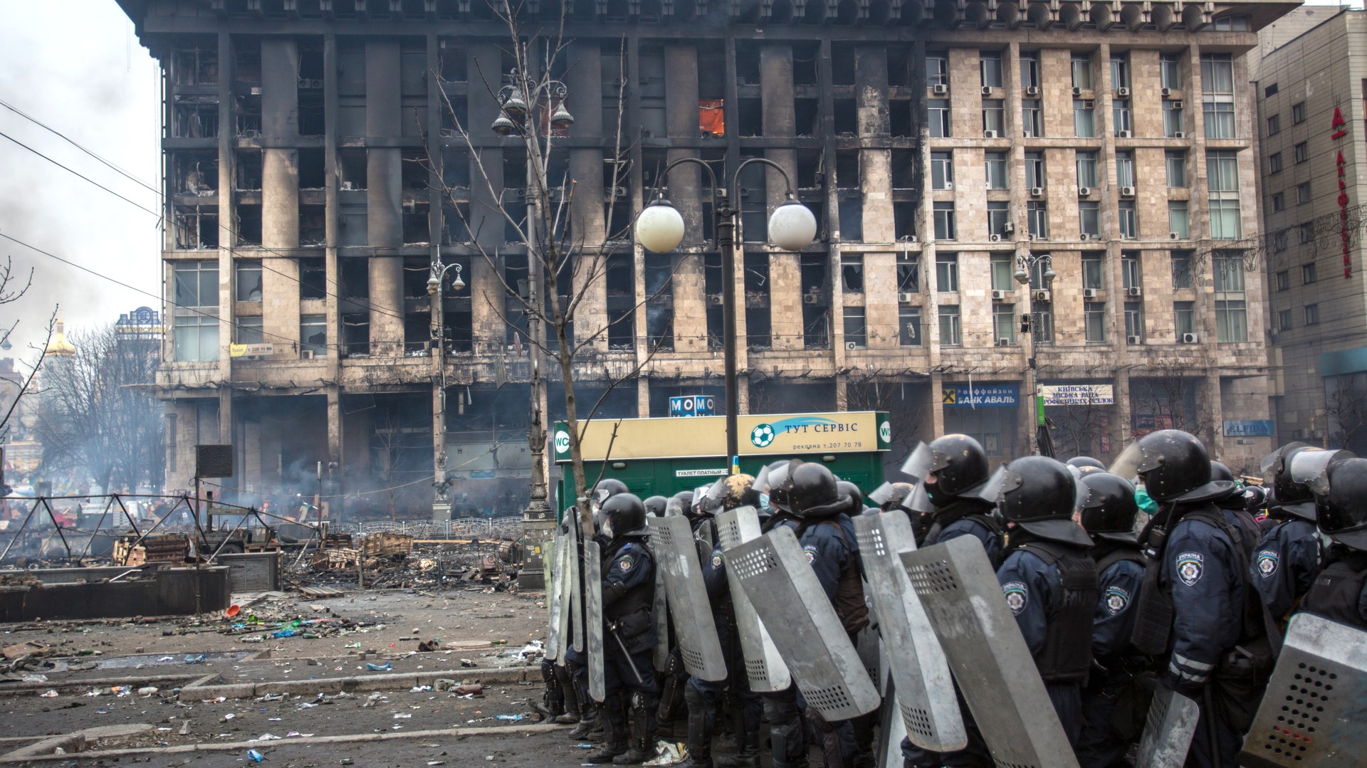 Washington appelle Kiev à punir les émeutiers de lundi, mais Maïdan reste «pacifique» à ses yeux