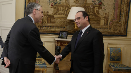 «Il est urgent de légiférer», affirme le député socialiste Laurent Grandguillaume à propos d'Alcatel