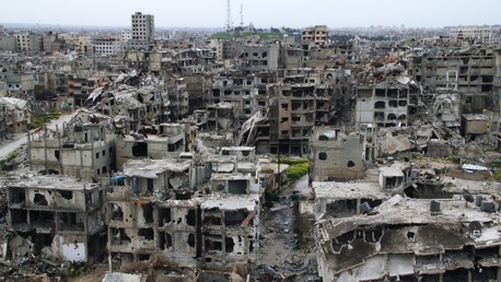 Fabius invite Poutine à frapper Daesh en Syrie