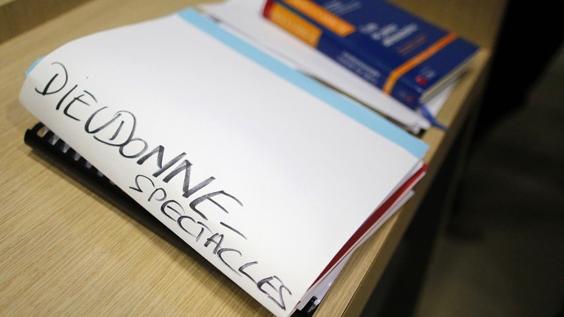 Dieudonné à nouveau menacé d'explusion à Saint-Denis