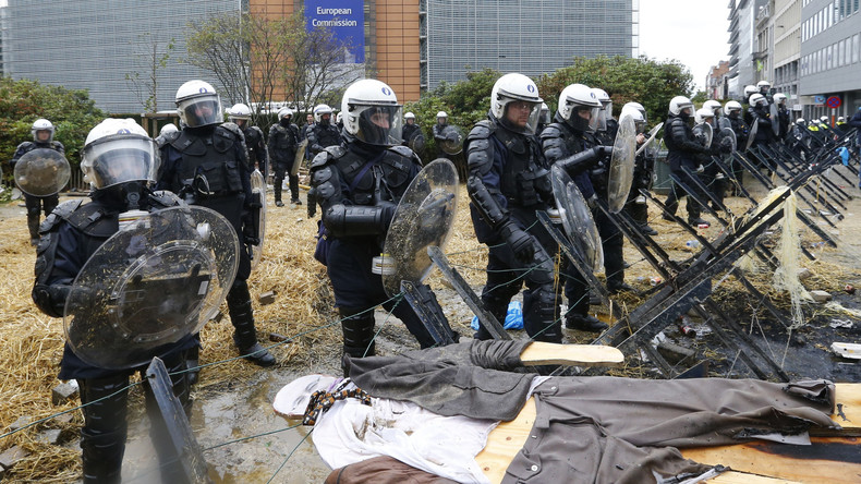 Vers la guerre civile?