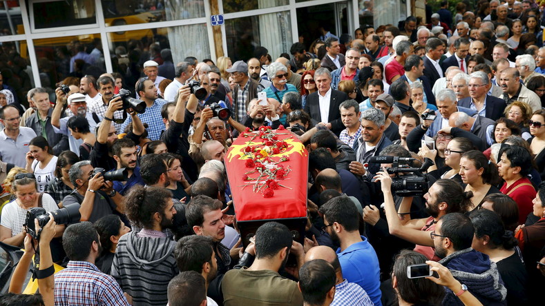 Explosions à Ankara : le bilan risque de s'alourdir, plusieurs pistes étudiées