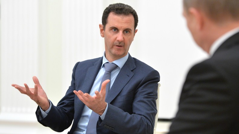 «Beaucoup de députés français souhaitent qu’on commence à discuter avec Assad», selon Jacques Myard