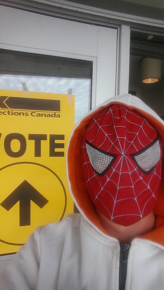 Les Canadiens se voilent la face aux élections législatives pour protester contre le port du niqab 