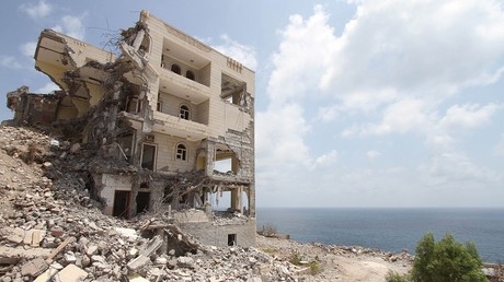 Le Palais présidentiel totalement détruit à Aden, Yémen