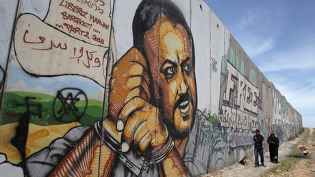 Fresque représentant Marouane Barghouti sur le mur de séparation en 2011