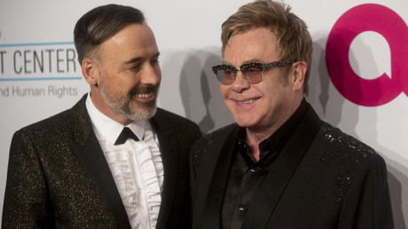 Poutine est «réellement adorable», assure le mari d’Elton John