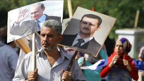 Des Syriens expatriés expriment leur soutien aux frappes russes visant Daesh
