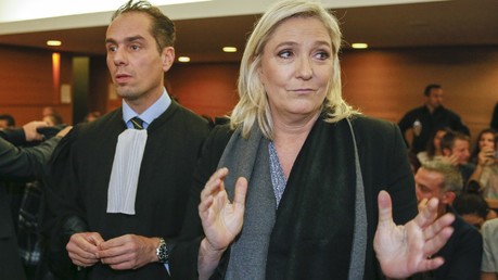 Justice : en dénonçant les prières de rue, Marine Le Pen a exercé «sa liberté d’expression»