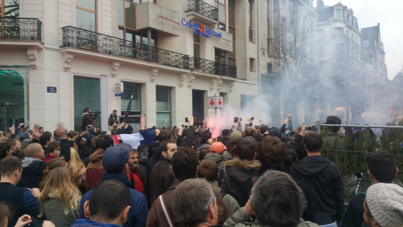 A Lille, échauffourées entre extrême-gauche et extrême-droite sur fond d'attentats parisiens