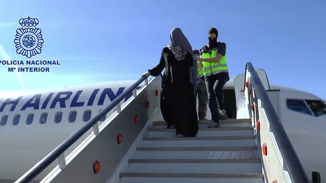 Une femme djihadiste arrêtée à l'aéroport de Malaga en Espagne