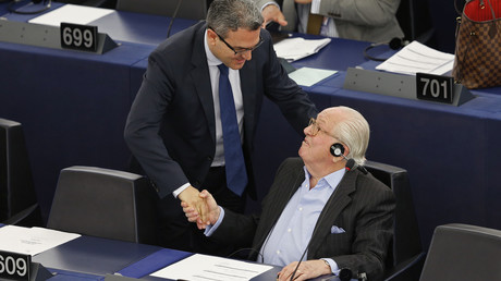 Aymeric Chauprade claque la porte du FN : retour sur ses motivations 