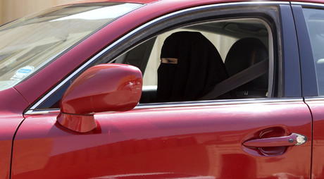 Les femmes n'ont pas le droit de conduire seule en Arabie soudite