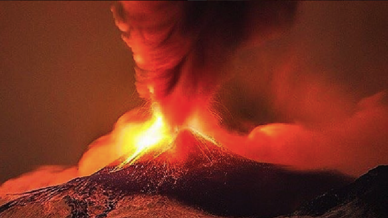 Impressionnante éruption de l'Etna en Sicile (PHOTOS, VIDEOS)