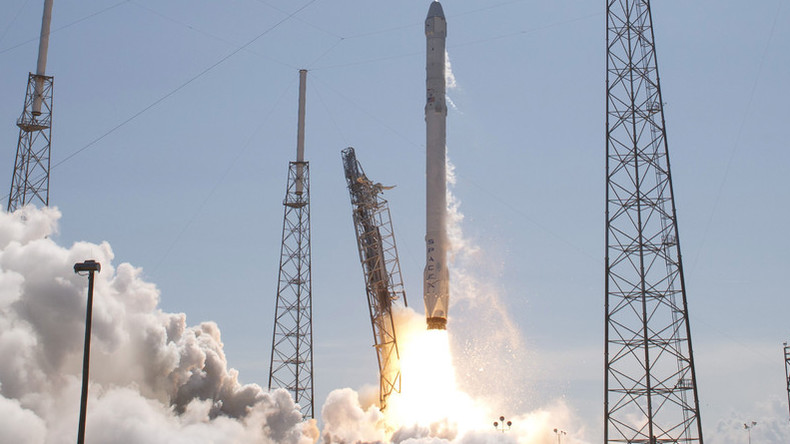 USA : Mission accomplie pour SpaceX, qui parvient finalement à ramener la fusée Falcon 9 sur terre
