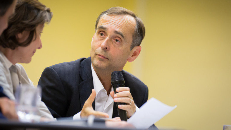 A Béziers, le préfet s'offusque de la garde voulue par Robert Ménard, qu'il poursuit en justice