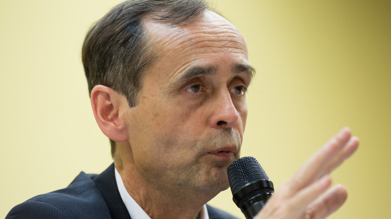 Ménard : ceux qui ont voulu protéger l’église lors de la messe de Noël sont proches des islamistes