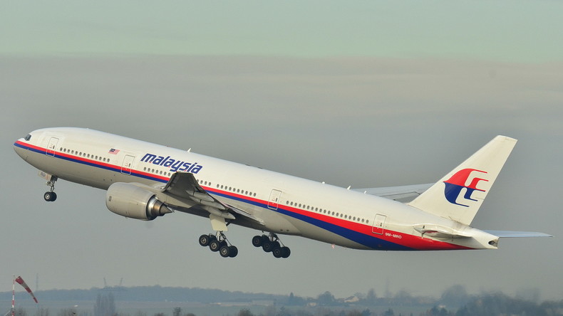 Un avion de la Malaysia Airlines se trompe de direction pendant plusieurs minutes
