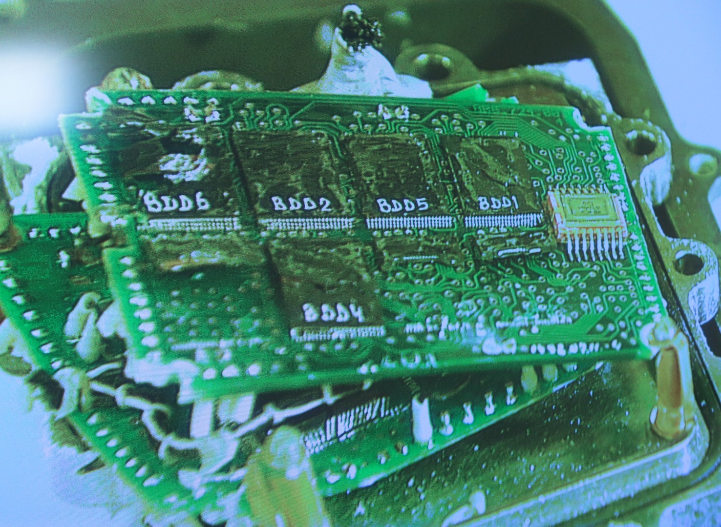 Китайские микросхемы. Черный ящик Су 24. Военные микросхемы. Плата черного ящика.